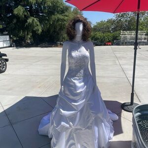 David’s Bridal Oleg Cassini Collection White Gown